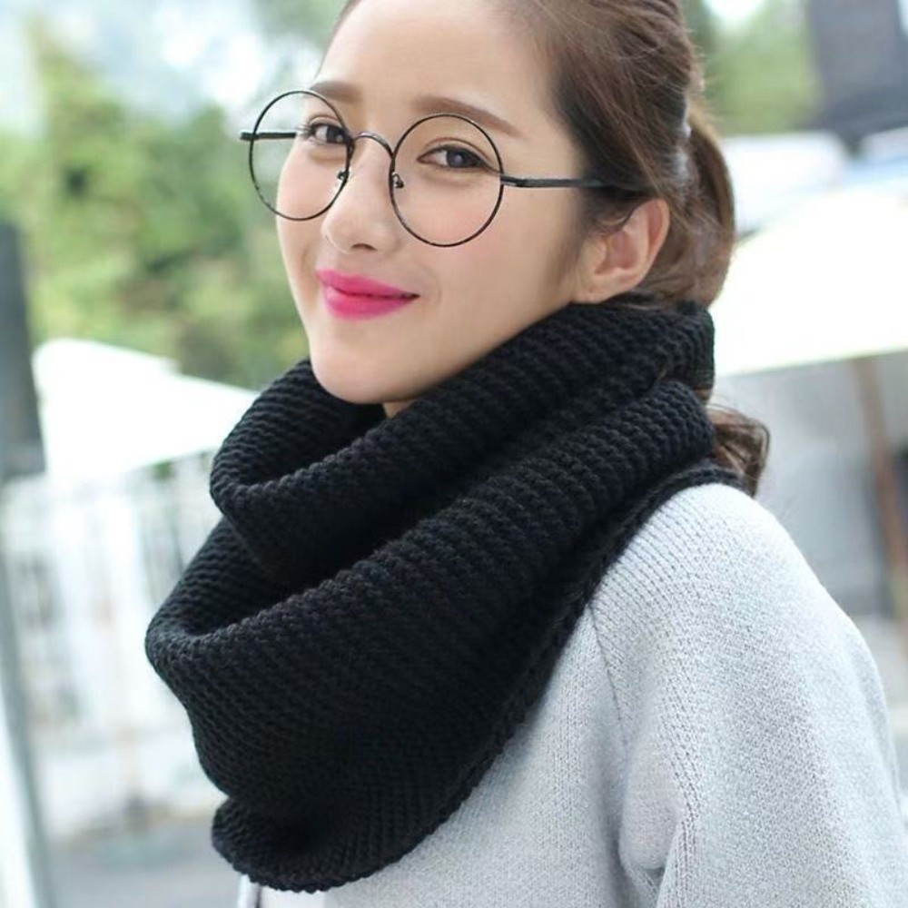 Sciarpa a Collo Alto a Tinta U - Infinity Scarf Knit recensione e prezzo